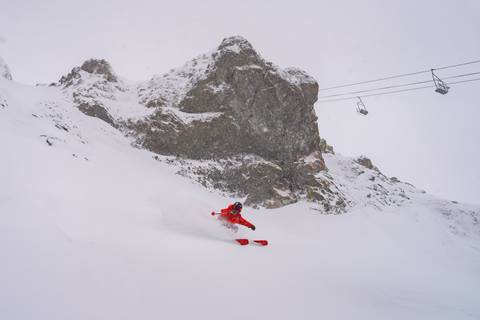 Travis Ganong skiing down KT-22