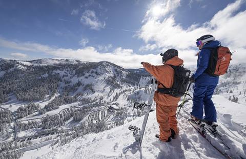 Overlooking Estelle Bowl on a bluebird day