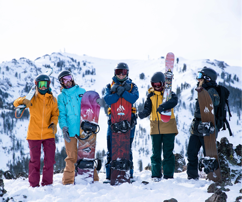 Ikon Pass friends and family smiling for a picture at Palisades Tahoe